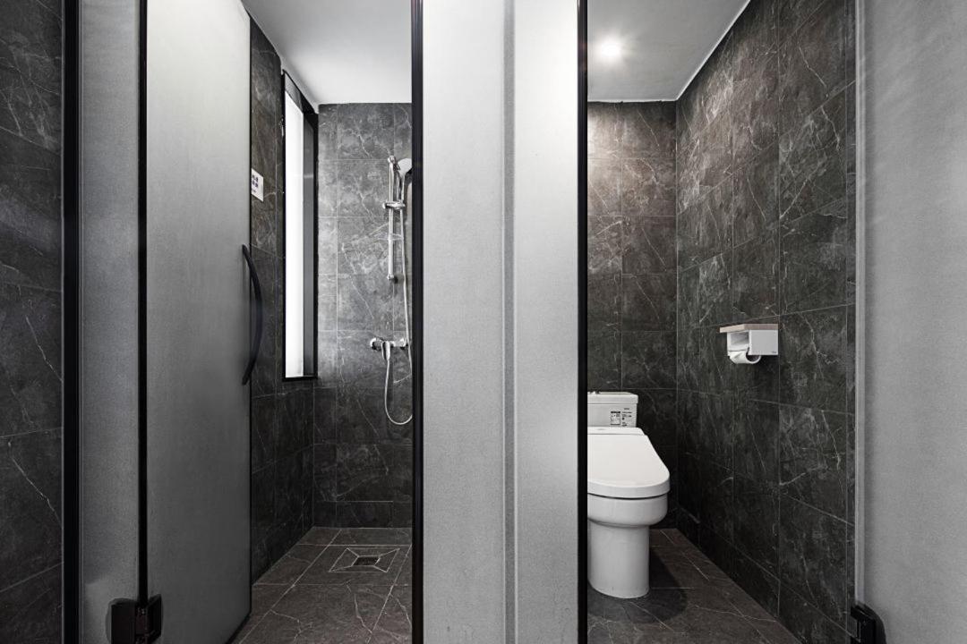 Walling Hotel - Chongqing Jiefangbei Hongyadong Esterno foto